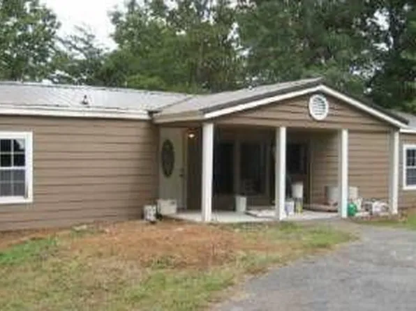 511 Knight Dr, Ellijay, GA 30540