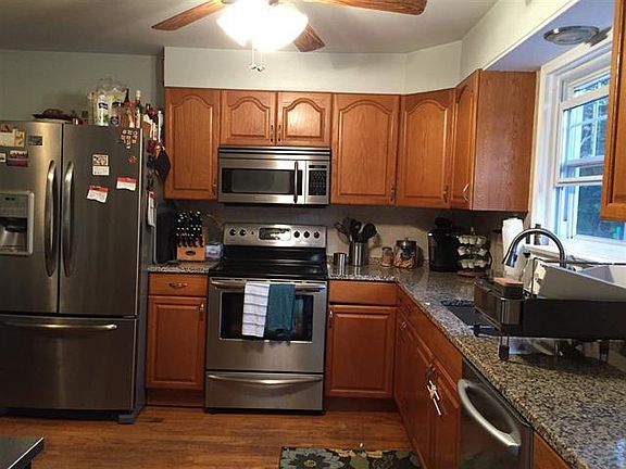 5th image of 118 Chatham St