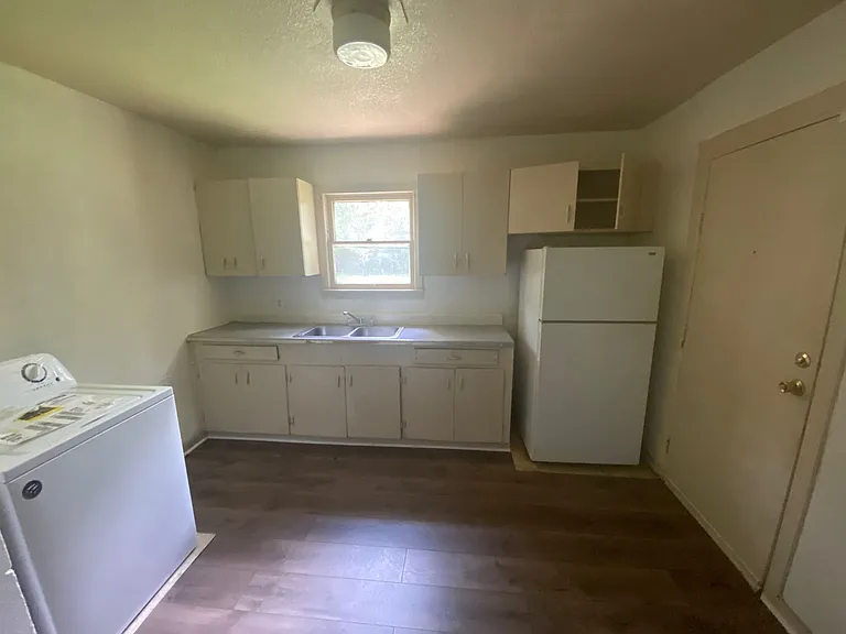3758 Donalee St — Photo 7