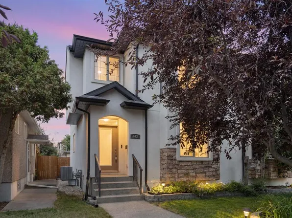 448 S 25th Ave NW, Calgary, AB T2M 2A7