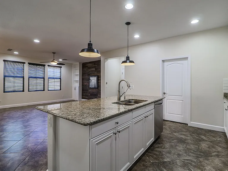 3457 E Orchid Ln — Photo 19