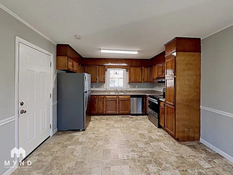 906 Edgehill Dr — Photo 3