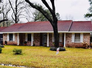 2 Timberlane St, Dayton, TX 77535