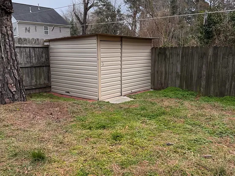9220 Marlow Ave — Photo 22