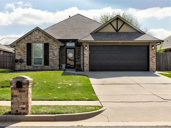 7520 Meadow Lake Dr, Yukon, OK 73099