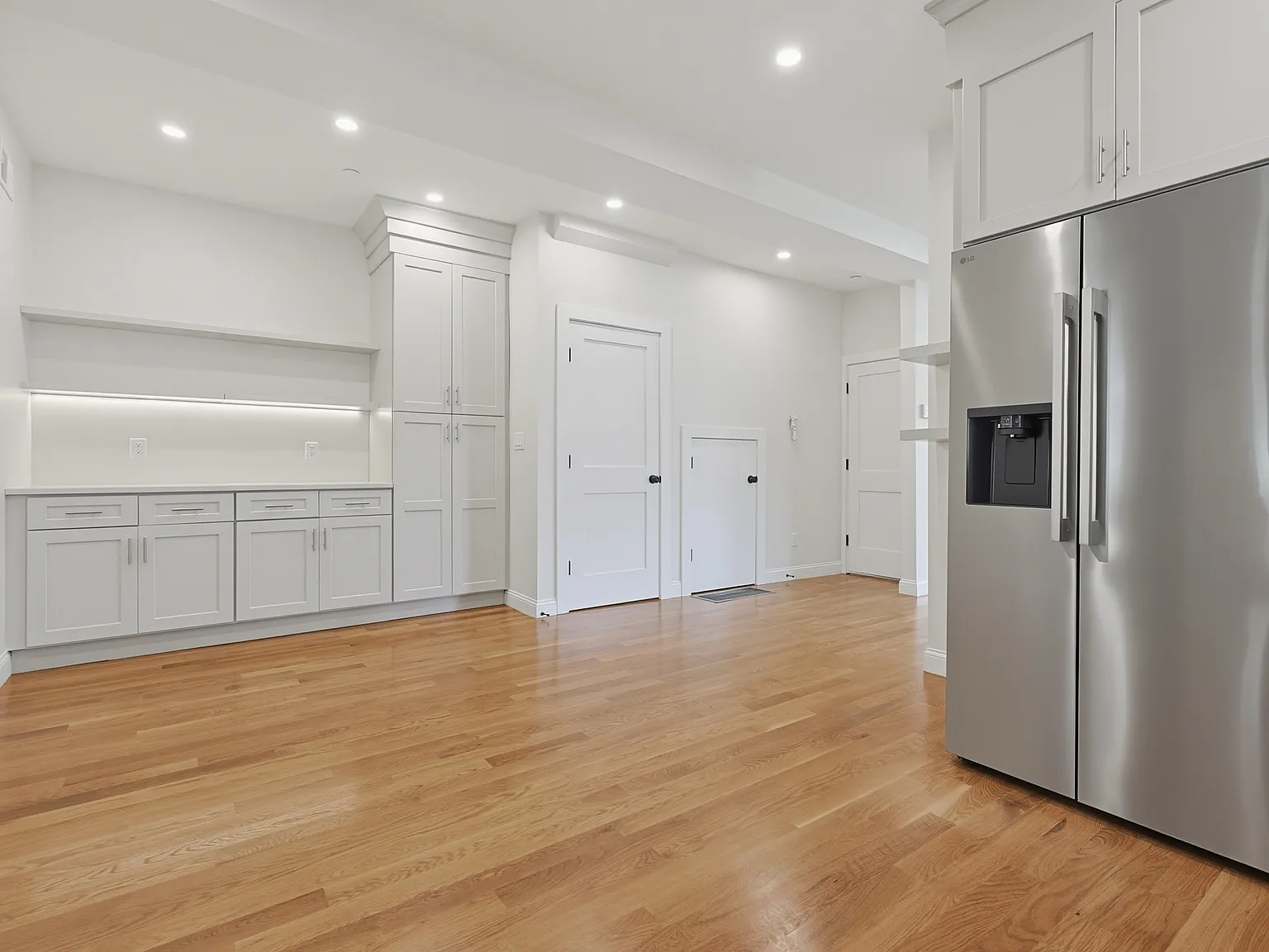 1 bed, 1000 sqft, $3,000 — Photo 4