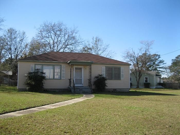 1st image of 702 Virginia Ave
