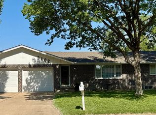 2402 Rambler Rd, Hutchinson, KS 67502