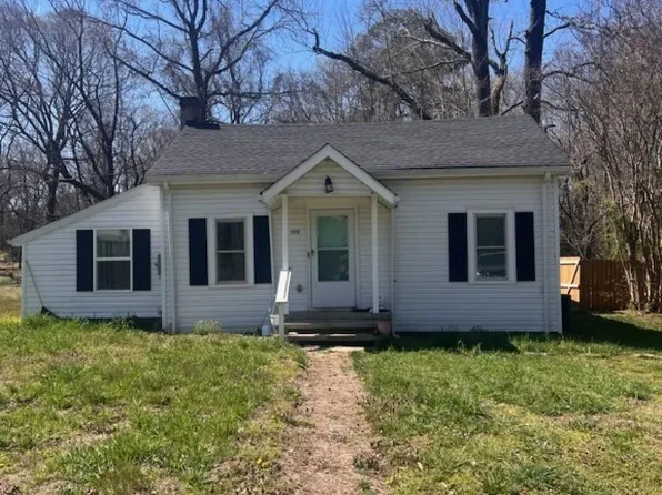 15208 Spruce Ave, Chester, VA 23836