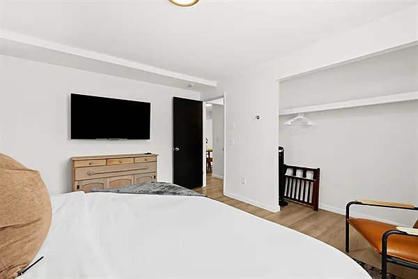 3905 Crooks Rd #2 — Photo 8