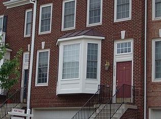 42698 Rolling Rock Sq, Chantilly, VA 20152