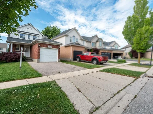 32 Amanda Walk, Cambridge, ON N3C 4K8