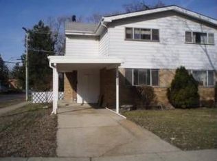 9400 Meadow Ln, Des Plaines, IL 60016