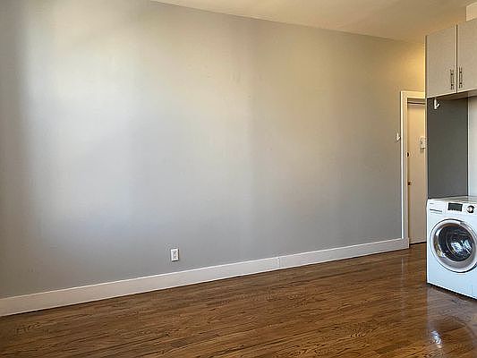 5th image of 102 E 116th St APT 3F