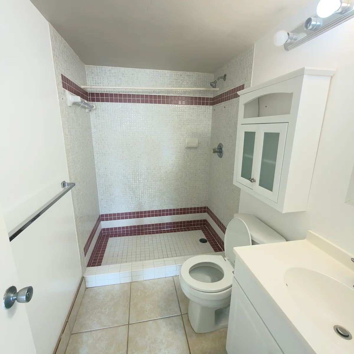 Building Photo - 14611 N Kendall Dr #310L