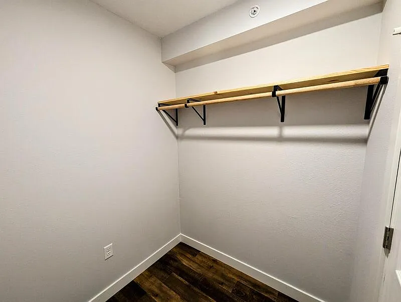 Building Photo - 413 Jefferson St #2