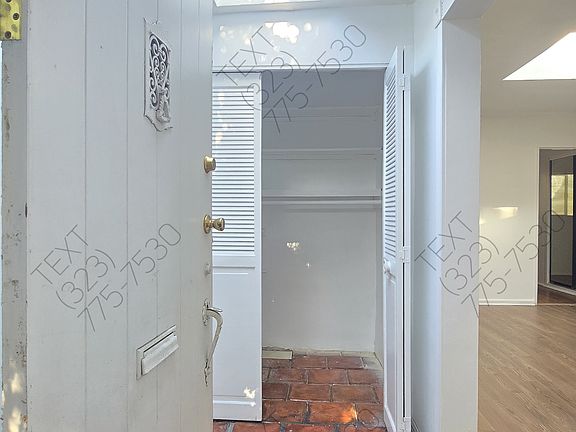 2nd image of 12942 Burbank Blvd