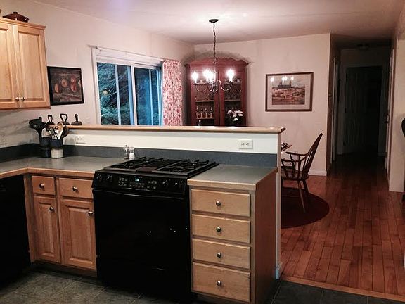 kitchen & dining area