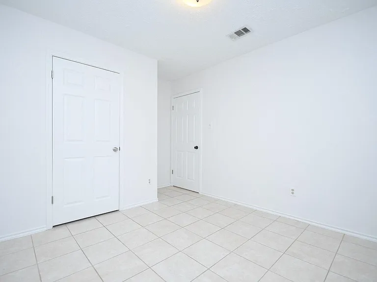 2303 Old Dixie Dr — Photo 24