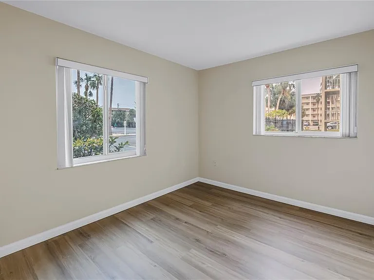 3500 Lake Bayshore Dr #K101 — Photo 29