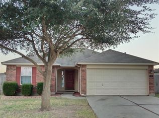 212 Cloud Rd, Hutto, TX 78634