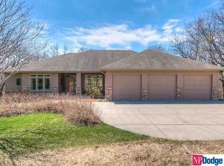 5259 S 238th St, Elkhorn, NE 68022