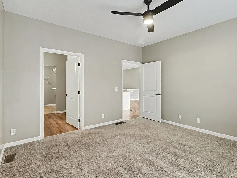 8132 S 178th St — Photo 7