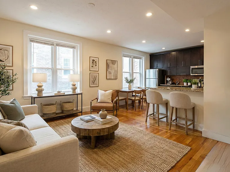 80 Thatcher St #201 — Photo 1