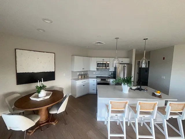 RiverPlace Properties — Photo 7