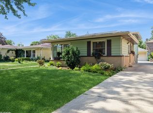 908 Park Plaine Ave, Park Ridge, IL 60068