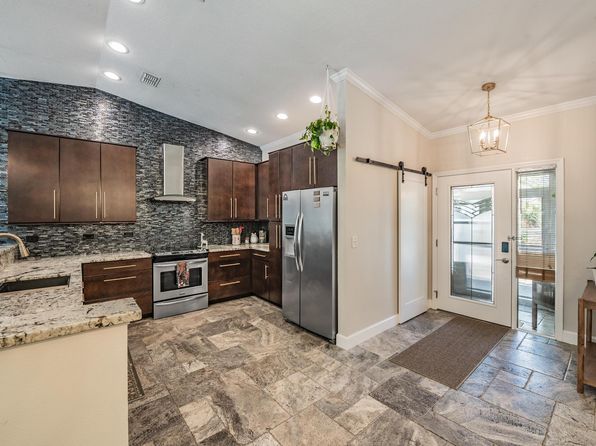 3113 Coventry E