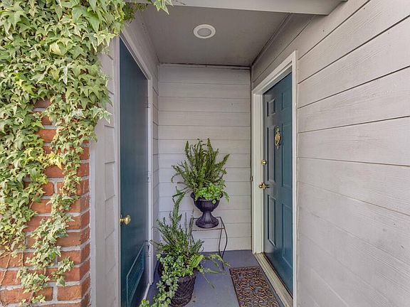4th image of 1346 Virginia St #2