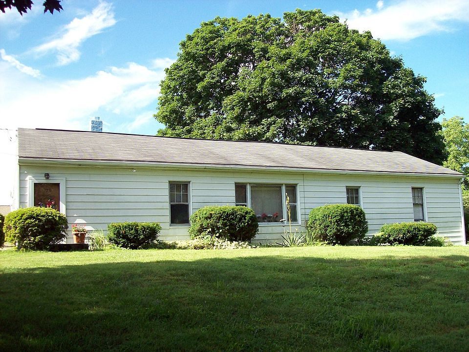 Rancher with 1.1 acre Front of House