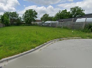 1505 Rankin Ave, Windsor, ON N9B 3V2