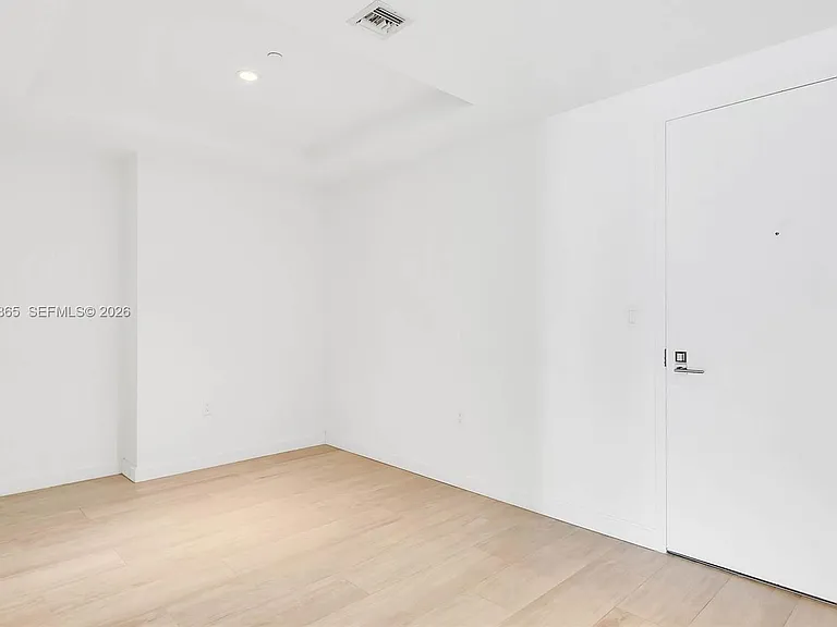 55 SW 9th St #3104 — Photo 16