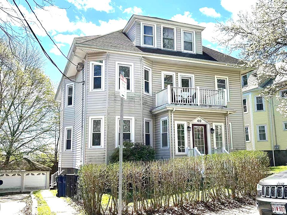 1st image of 40 Manthorne Rd #2