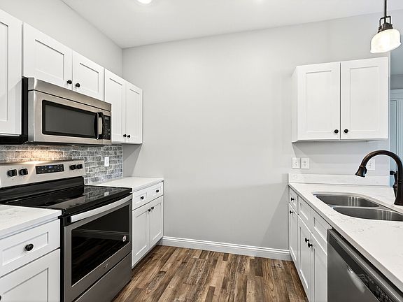 3rd image of 1850 Old Higbee Mill Rd APT 305