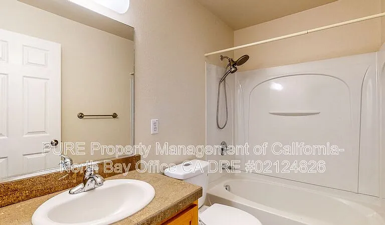 132 Treadway Ct — Photo 23