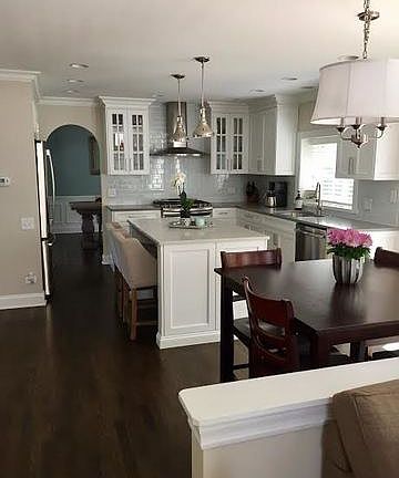 3rd image of 888 Tylerton Cir