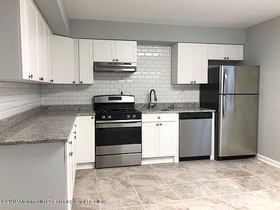 2nd image of 170 Esmeralda Ct