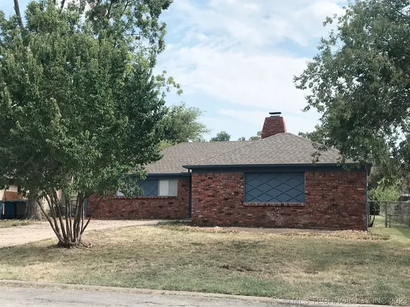 9004 E 33rd St, Tulsa, OK 74145