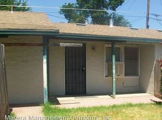 313 1/2 N B St, Madera, CA 93638