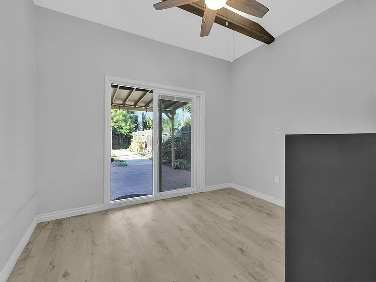 4604 Norwood St — Photo 16