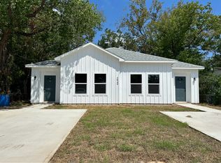 5049 Van Fleet St #B, Houston, TX 77033