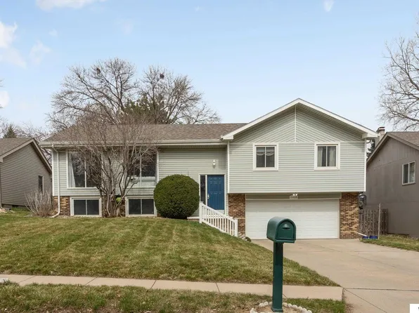 15468 Harney St, Omaha, NE 68154