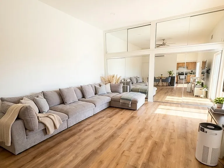 2912 Park Center Dr — Photo 3