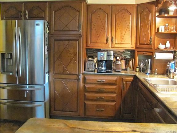 4th image of 648 Bauder Park Dr