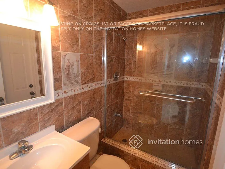 7957 Normandy St — Photo 10