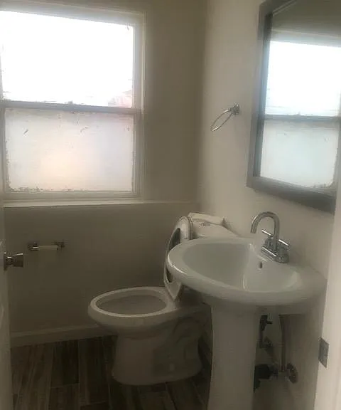 1434 48th Ave — Photo 3