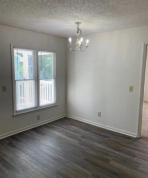 124 W Victoria Ct — Photo 6